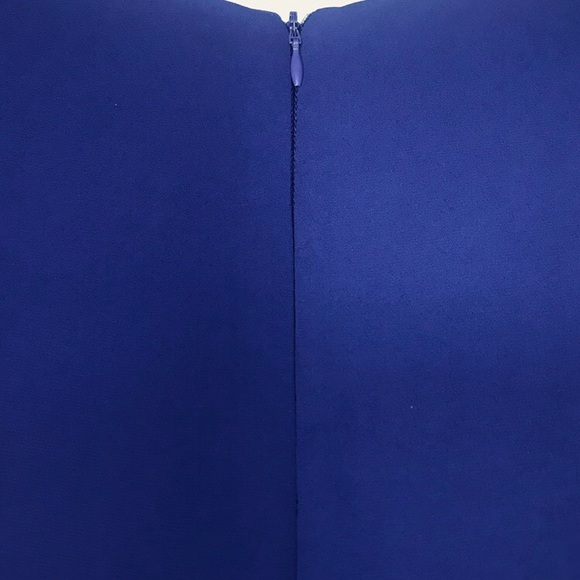 Eliana | Scoop Neck Sleeveless Blouse (US M) - Picture 5 of 8